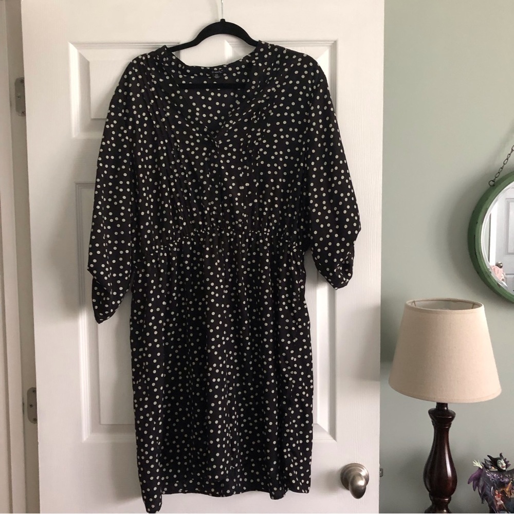 Philosophy black and white polka dot roll tab sleeve dress in size 2x